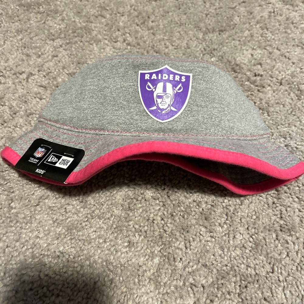 Las Vegas Raiders New Era Toddler Girls Grey/Pink Bucket Hat NWT